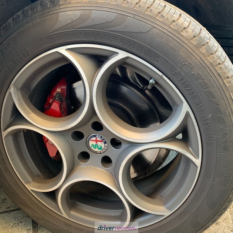 Image #2; Pirelli Scorpion Verde All Season, 235/55 R19 V; Alfa Romeo Stelvio