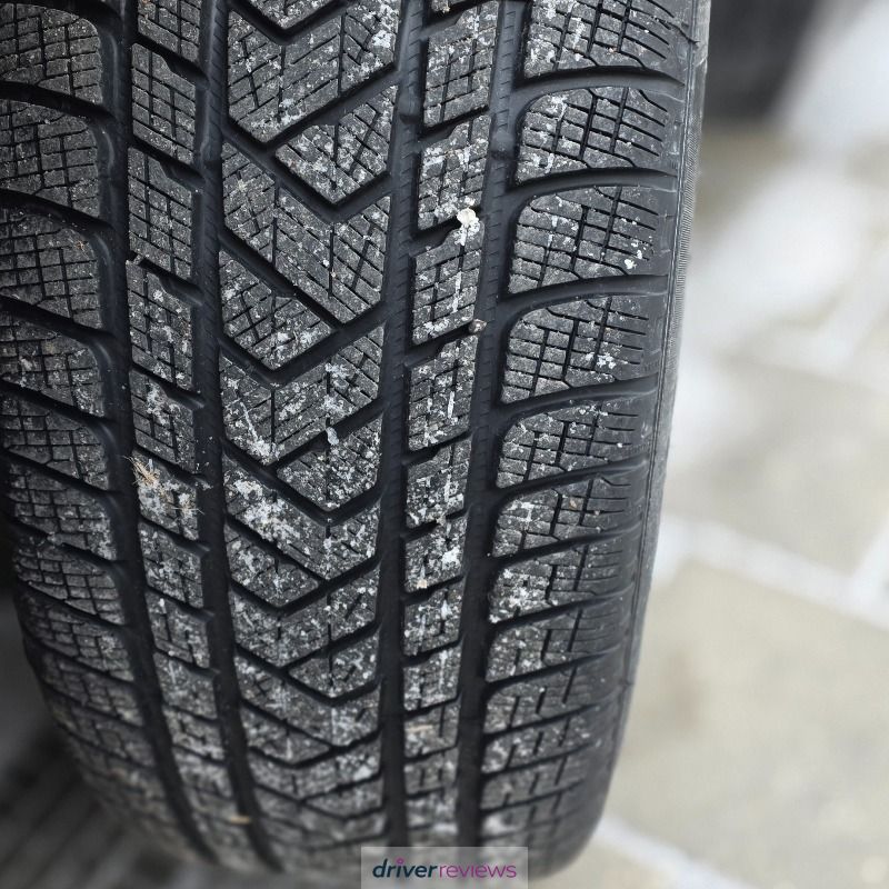 PIRELLI Scorpion Winter MOES 265/40 R21 105H tires | Blackcircles.ca