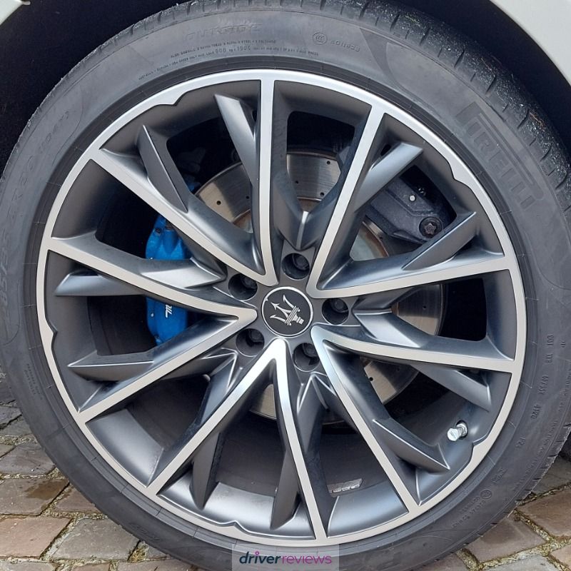 Image #2; Pirelli Winter Sottozero 3, 285/35 R20 W; Maserati Ghibli