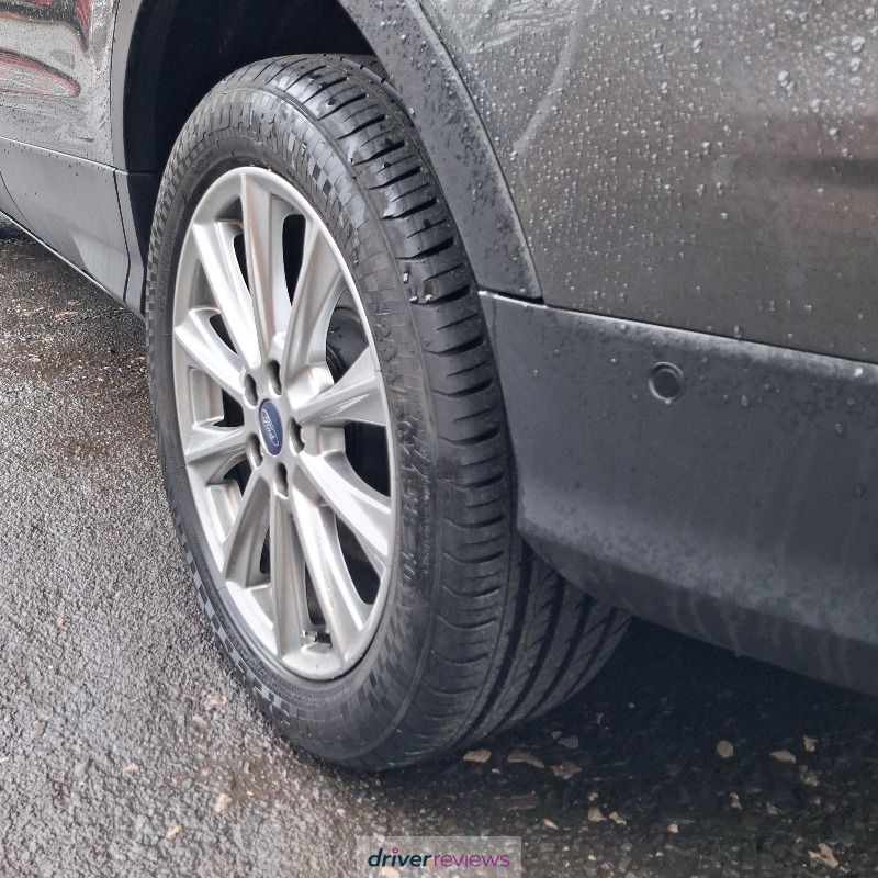 Radar Dimax R8+ 245/40 R19 at Blackcircles.com