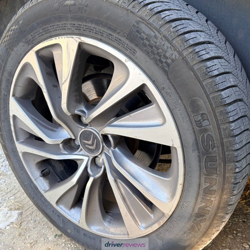 Image #1; Roadhog RGAS02, 215/55 R17 W; Citroen DS