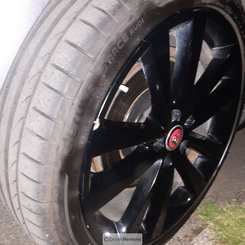 Rotalla RU01 225/40 R19 at Blackcircles.com