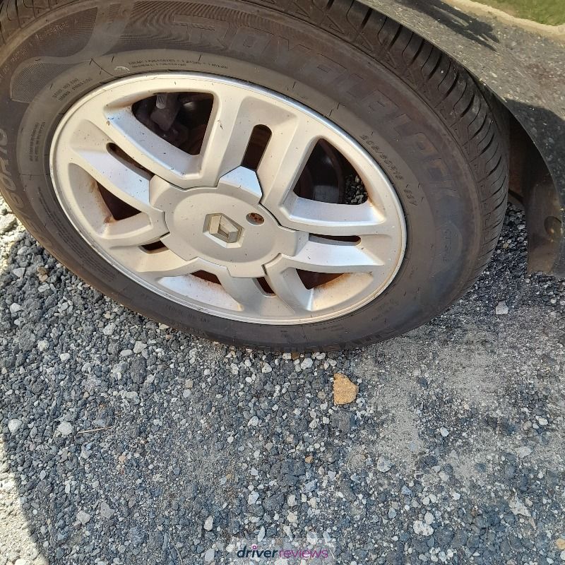 Image #2; Royal Black Royal Mile, 205/60 R16 V; Renault Scenic