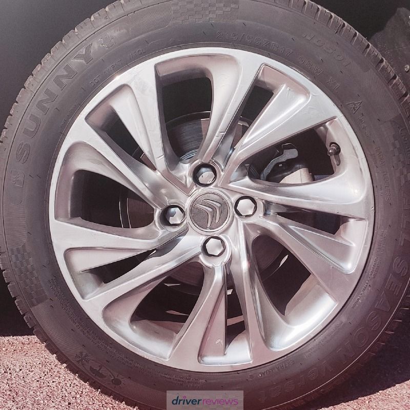 Image #1; Sunny NC501, 215/55 R17 W; Citroen DS