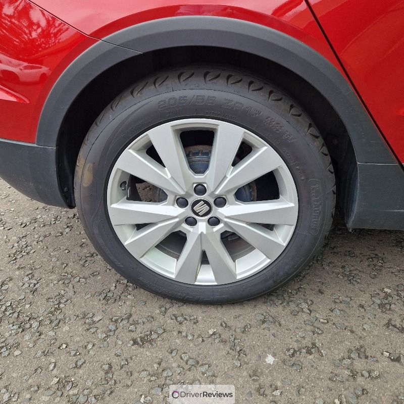 Image #9; Taurus Ultra High Performance, 205/55 R17 W; SEAT Arona
