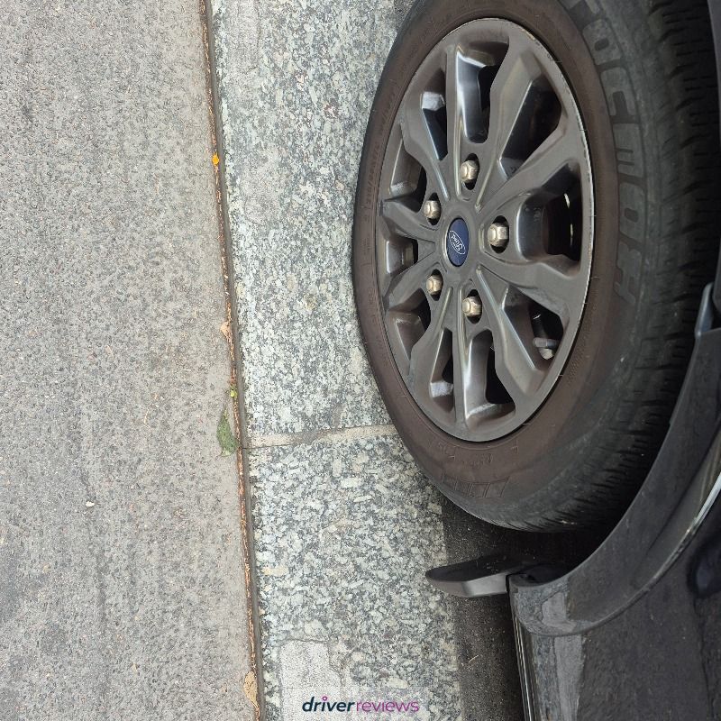 Image #1; Tracmax All Season Van Saver, 215/60 R17 T; Ford Tourneo