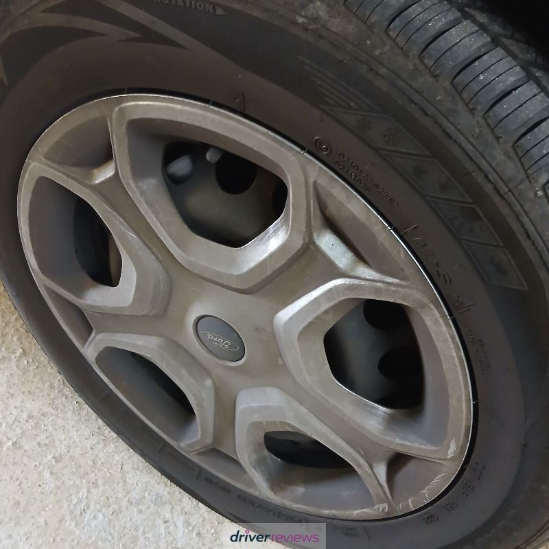 Image #4; Tracmax Trac Saver, 235/55 R17 W; Ford Kuga