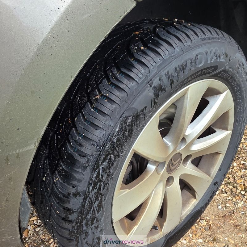 Image #5; Uniroyal AllSeasonExpert 2, 215/55 R16 V; Citroen C4 Picasso
