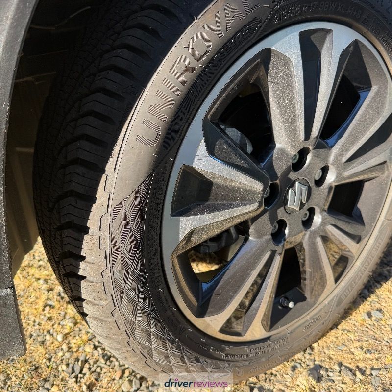 Image #5; Uniroyal AllSeasonExpert 2, 215/55 R17 W; Suzuki Vitara