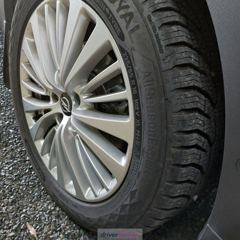 Image #10; Uniroyal AllSeasonExpert 2, 225/55 R18 V; Vauxhall Grandland X