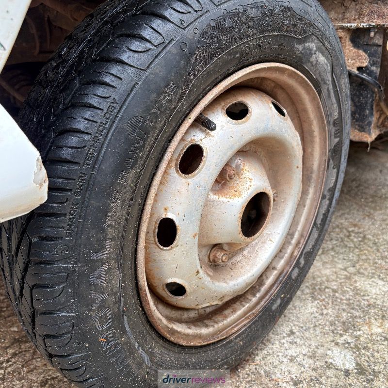 Image #3; Uniroyal RainExpert 3, 135/80 R13 T; Renault 4