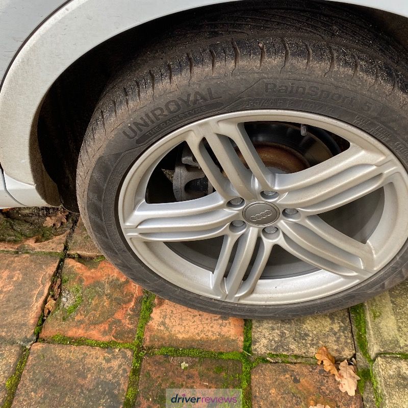 Uniroyal RainSport 5 – 275/40 R19 101Y, Il Pneumatico Da Pioggia Che Frena Prima E Ti Fa Guidare Sicuro