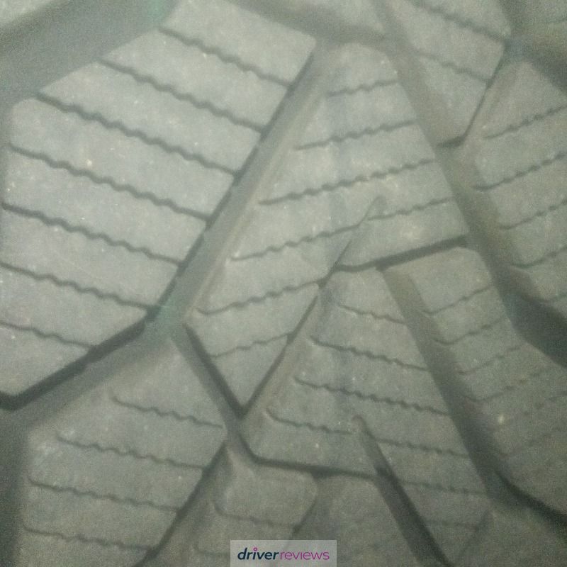 Image #1; Uniroyal WinterExpert, 235/50 R19 V; Volkswagen Tiguan