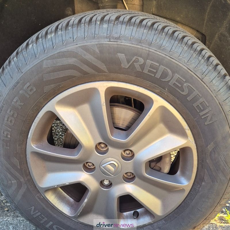 Image #6; Vredestein Quatrac, 215/65 R16 V; Dacia Duster