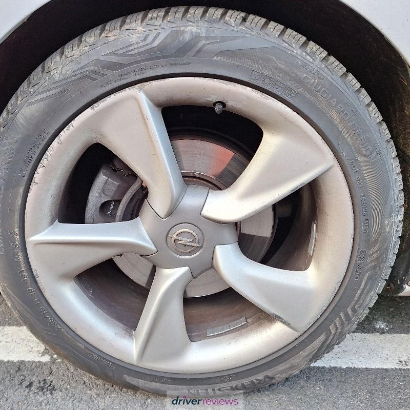 Image #10; Vredestein QUATRAC PRO+, 235/45 R19 Y; Vauxhall Astra