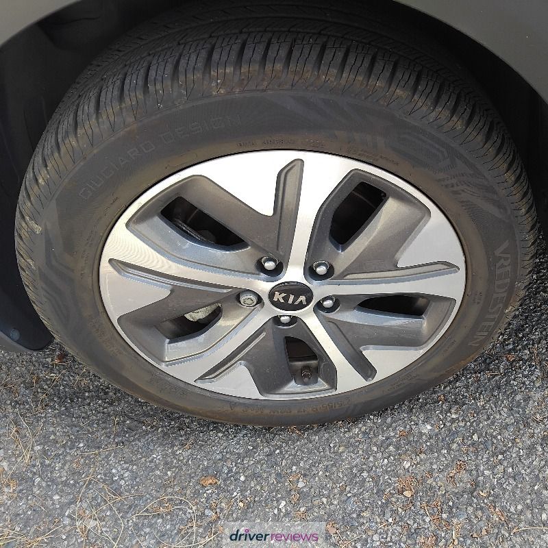 Image #2; Vredestein Quatrac Pro EV, 215/55 R17 W; Kia Niro