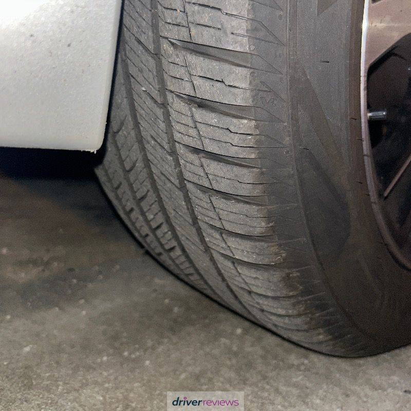 Image #3; Vredestein Quatrac Pro EV, 215/55 R17 W; Toyota Avensis