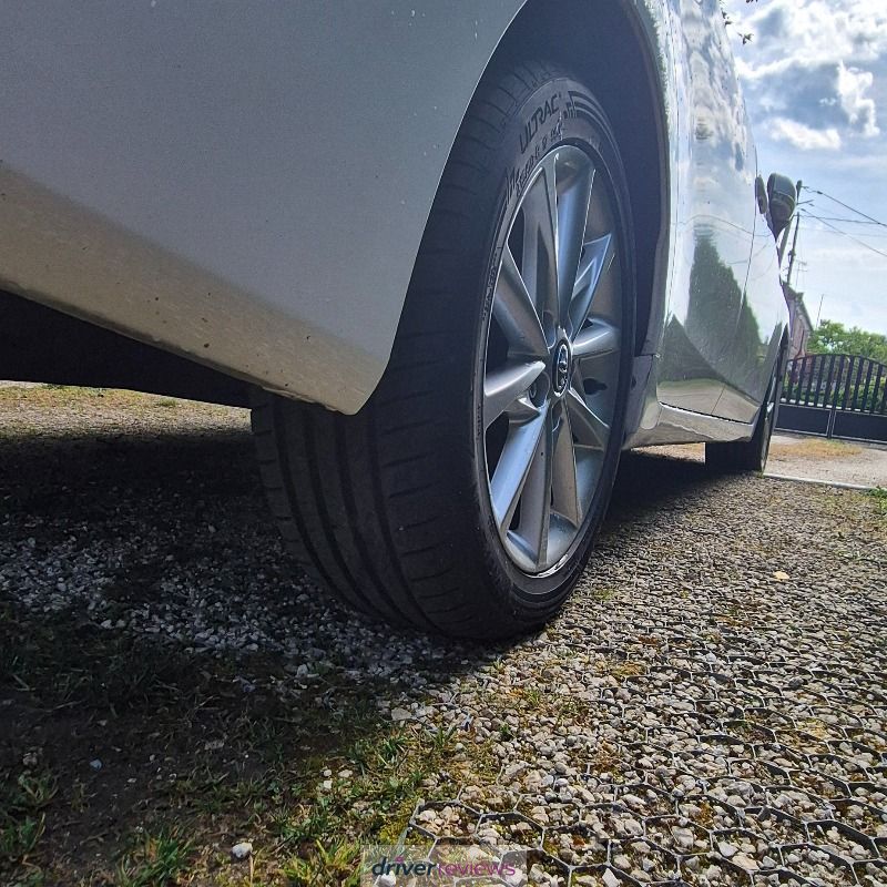 Image #2; Vredestein ULTRAC +, 215/50 R17 Y; Toyota Prius