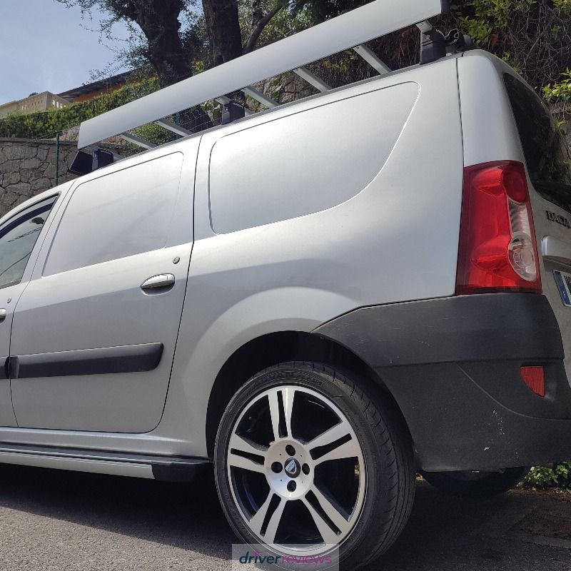 Image #6; Yokohama Advan Fleva V701, 205/45 R17 W; Dacia Logan