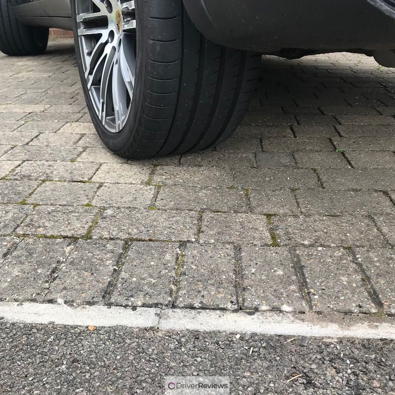 Image #3; Yokohama Advan Sport V105T, 295/35 R21 Y; Porsche Cayenne