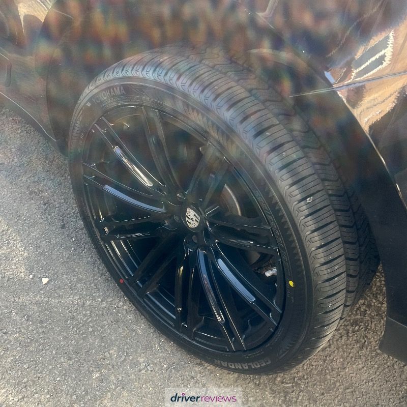 Yokohama Advan Sport V107 245/45 R19 at Blackcircles.com