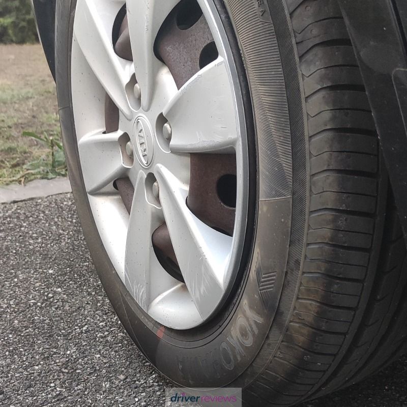 Image #3; Yokohama BluEarth ES32, 185/65 R14 T; Kia Rio