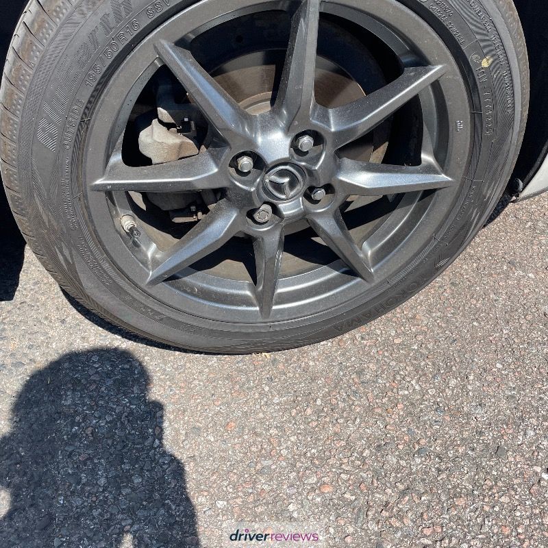 Yokohama BluEarth-GT AE51 215/65 R16 at Blackcircles.com