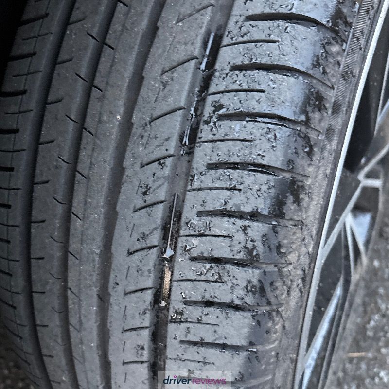 Yokohama BluEarth-GT AE51 245/40 R19 at Blackcircles.com