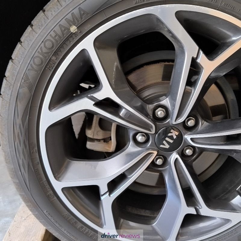 Image #2; Yokohama BluEarth-GT AE51, 245/45 R19 W; Kia Sportage