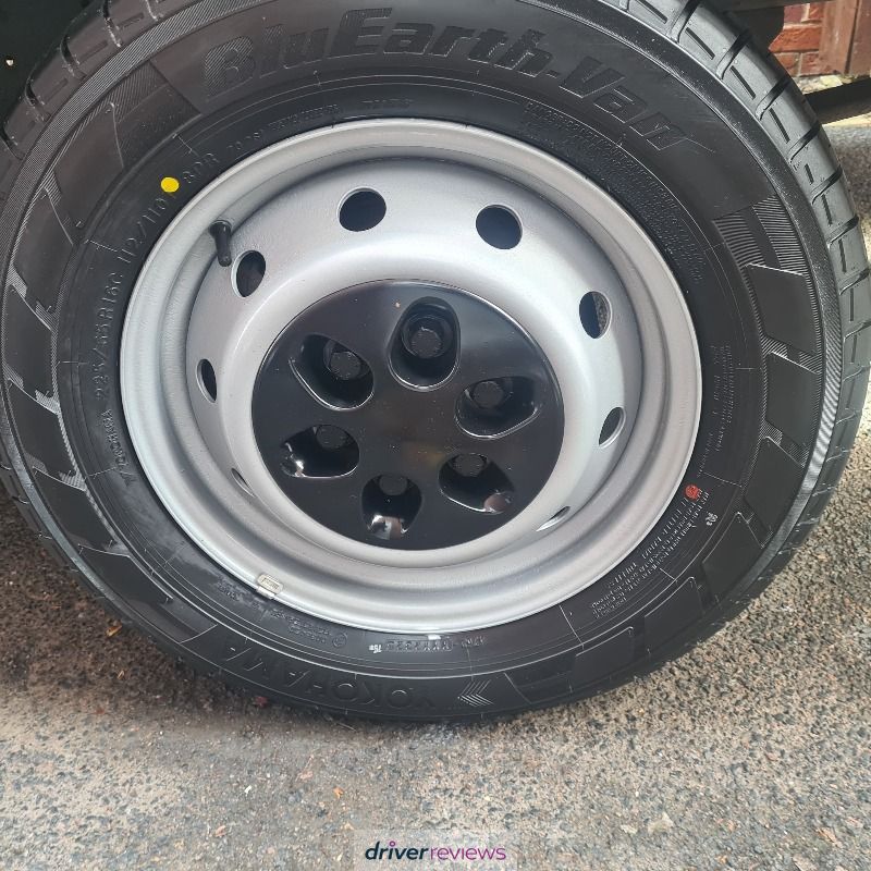 YOKOHAMA ブルーアースバンRY55 165/80R13 バリ溝 9分山 YOKOHAMA