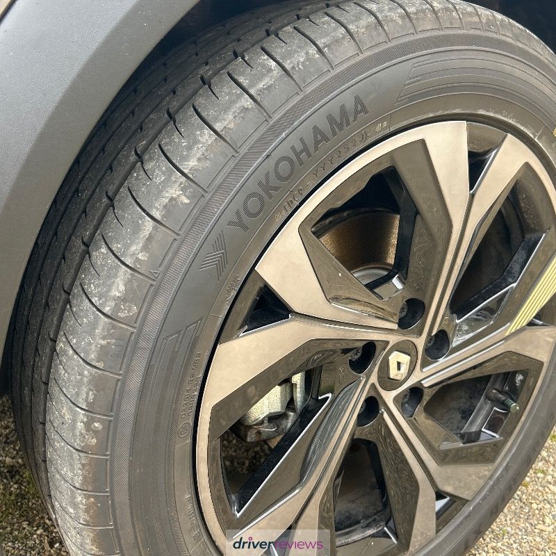 YOKOHAMA BLUEARTH-XT AE61 225/60R17 99V Tyroola.com.au