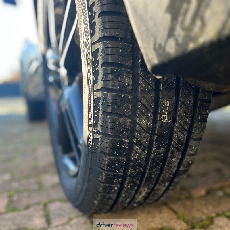 YOKOHAMA GEOLANDAR CV G058 225/65R17 102H Tyroola.com.au
