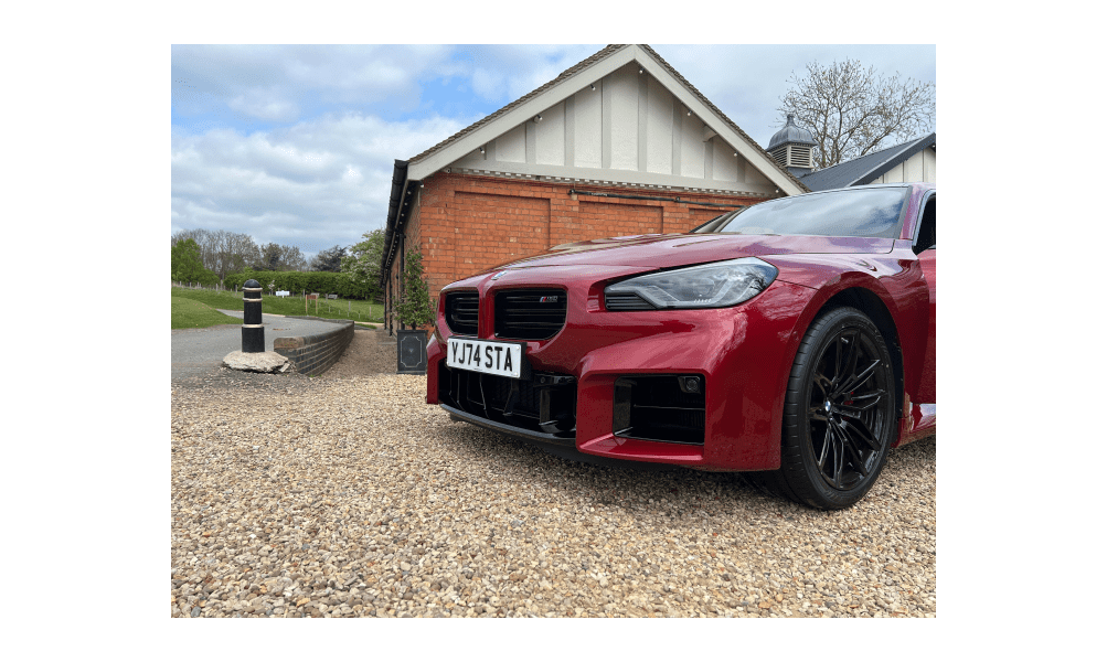 Front des BMW M2 der G87-Generation